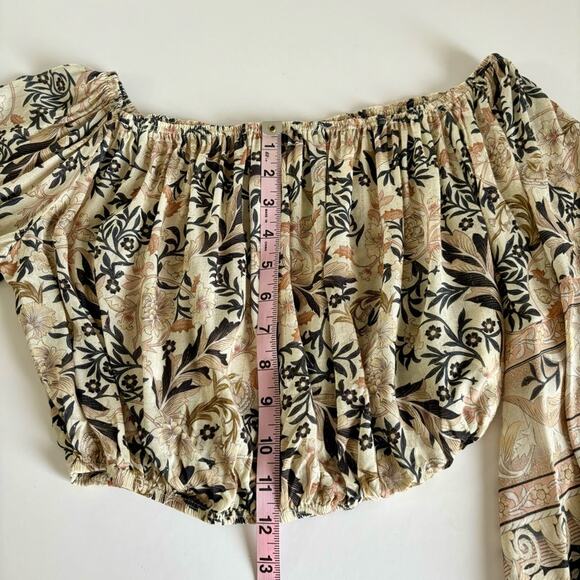 Spell & The Gypsy Pearl Oasis Off the Shoulder Cropped Floral Blouse Size Small - Picture 5 of 9